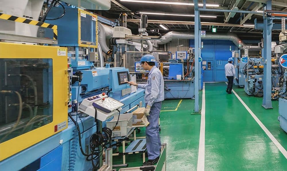 【職種徹底解剖】工業用ゴム製品の「技術職」とは？1日の仕事の流れ・関わる部署・身につく専門性を紹介